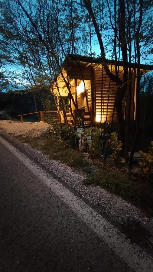 Still Cabin Cetinje Luaran gambar