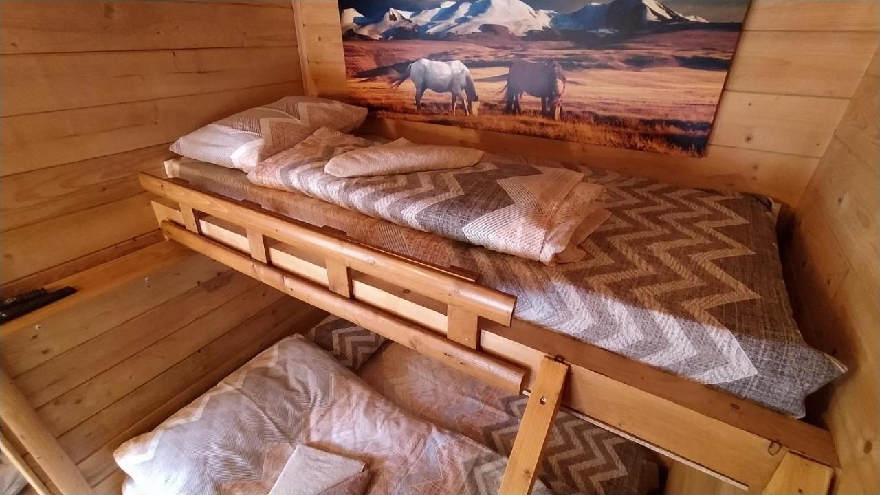 Still Cabin Cetinje Luaran gambar