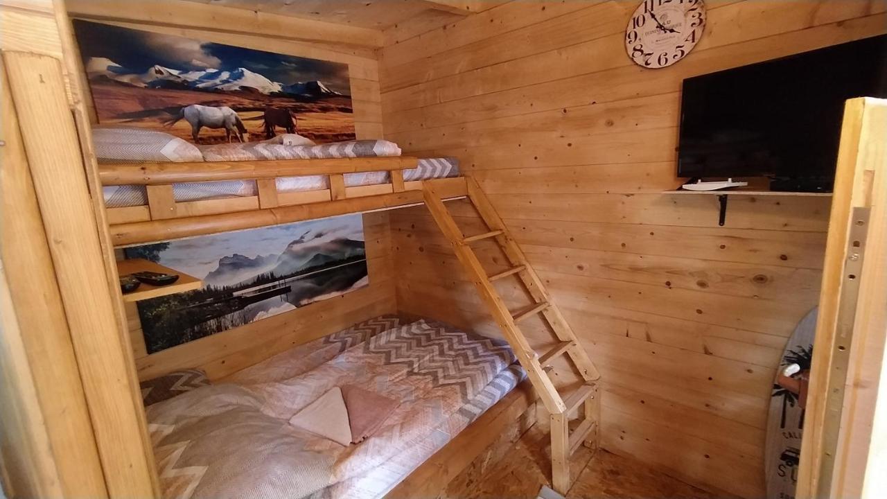 Still Cabin Cetinje Luaran gambar